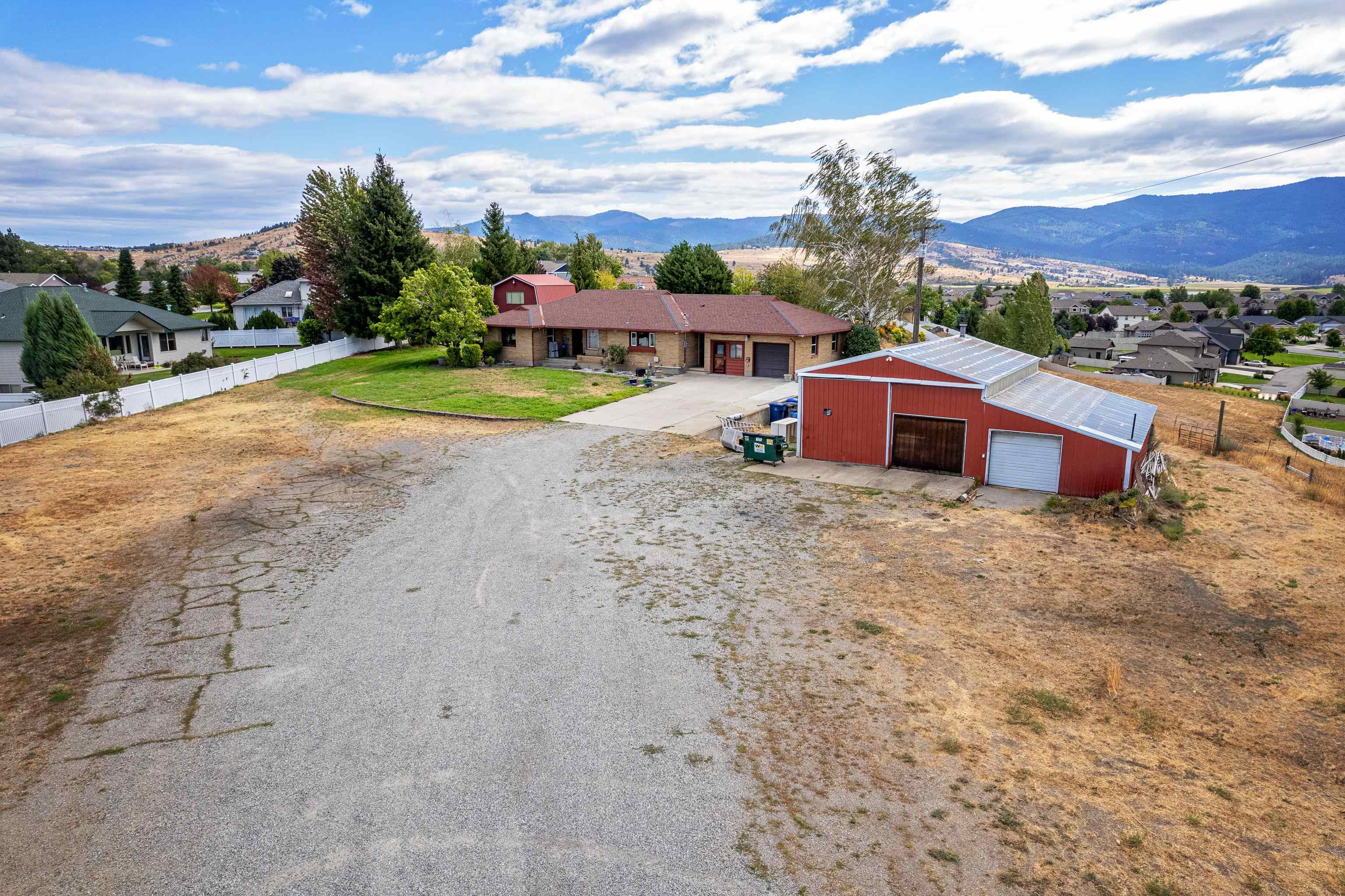 Property Photo:  1007 S Barker Rd  WA 99016 