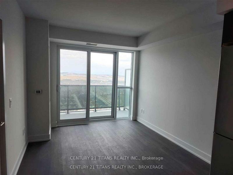 Property Photo: 2550 Simcoe St N 2512 ON L1L 0R5