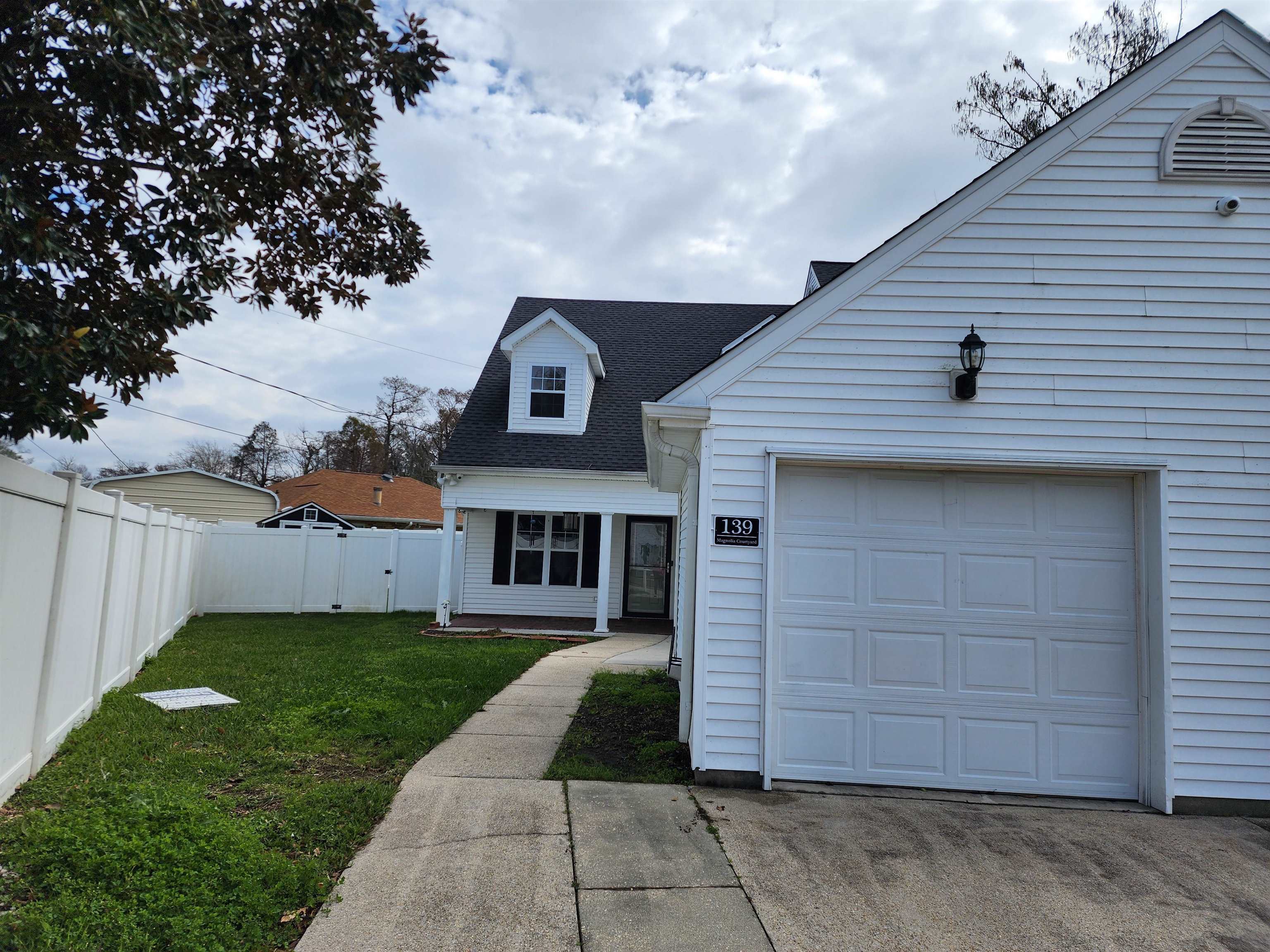 Property Photo:  139 Magnolia Courtyard  LA 70364 