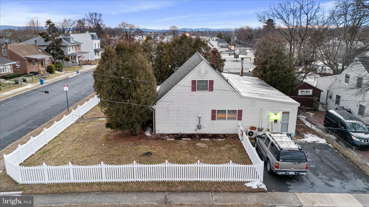 Property Photo:  709 Tuckerton Avenue  PA 19560 