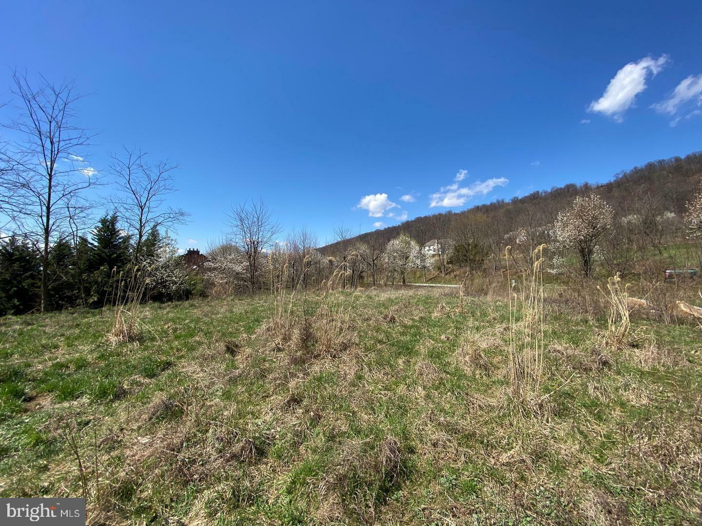 Property Photo:  508 Halyard Way  PA 17025 