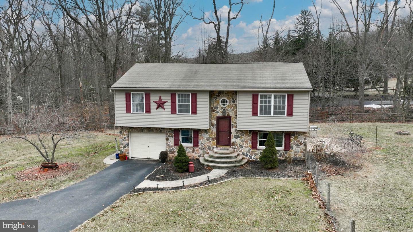 Property Photo:  4083 Hay Creek Road  PA 19543 