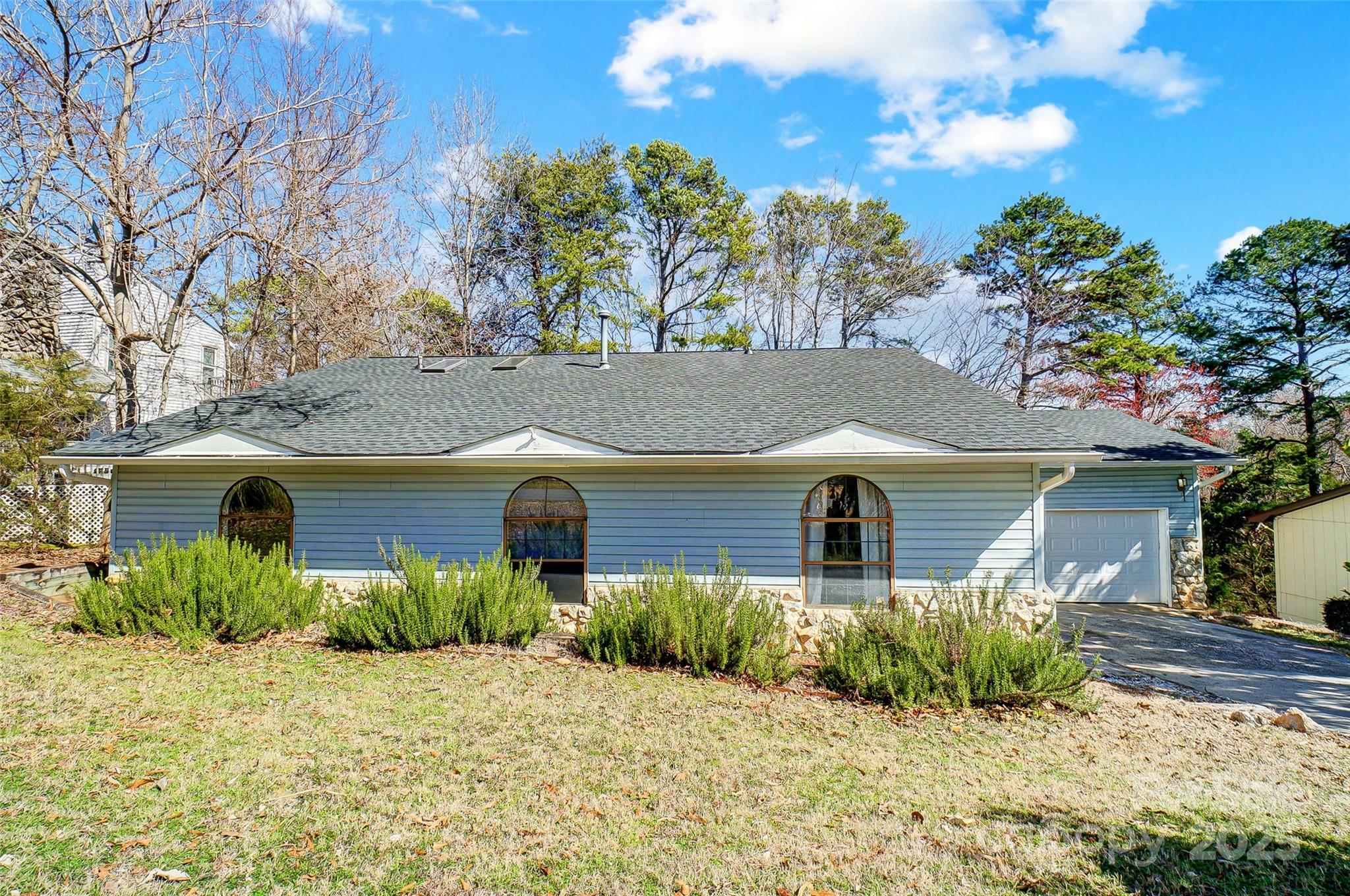 Property Photo: 1205 Molokai Drive SC 29708