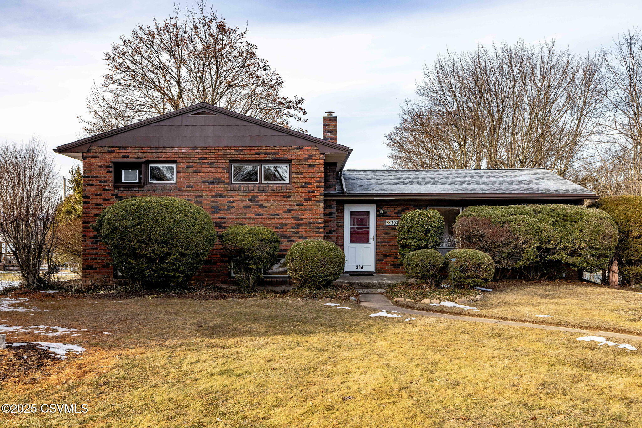 Property Photo:  304 Verna Road  PA 17837 