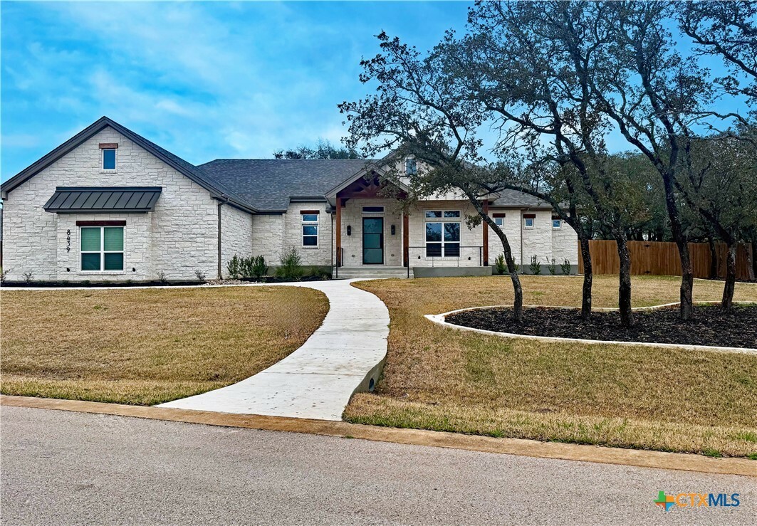 Property Photo: 8439 Spring Creek Loop TX 76571
