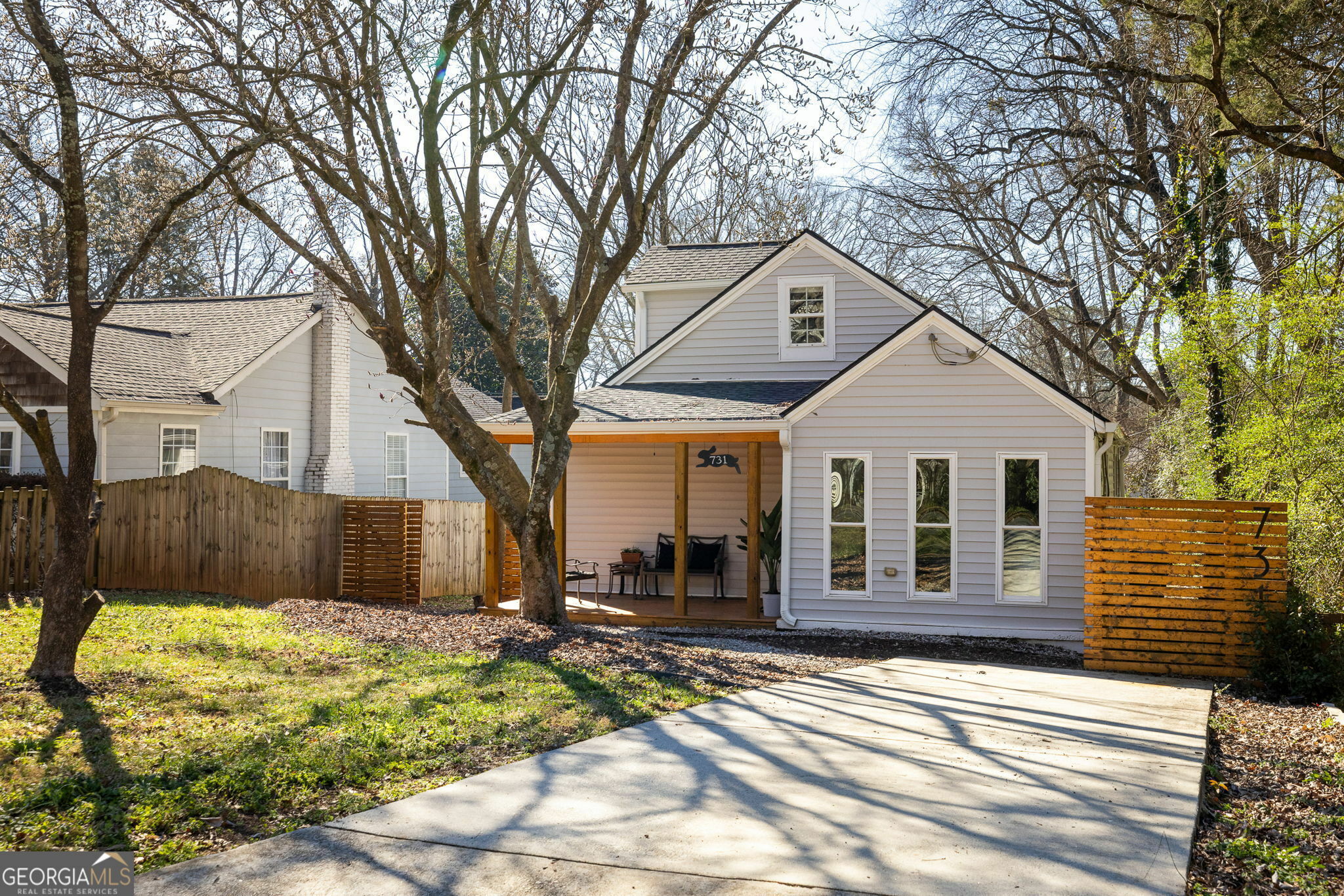 Property Photo:  731 Hobart Avenue SE  GA 30312 