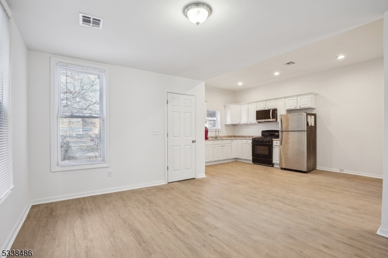 Property Photo:  51 N 18th St  NJ 07017 