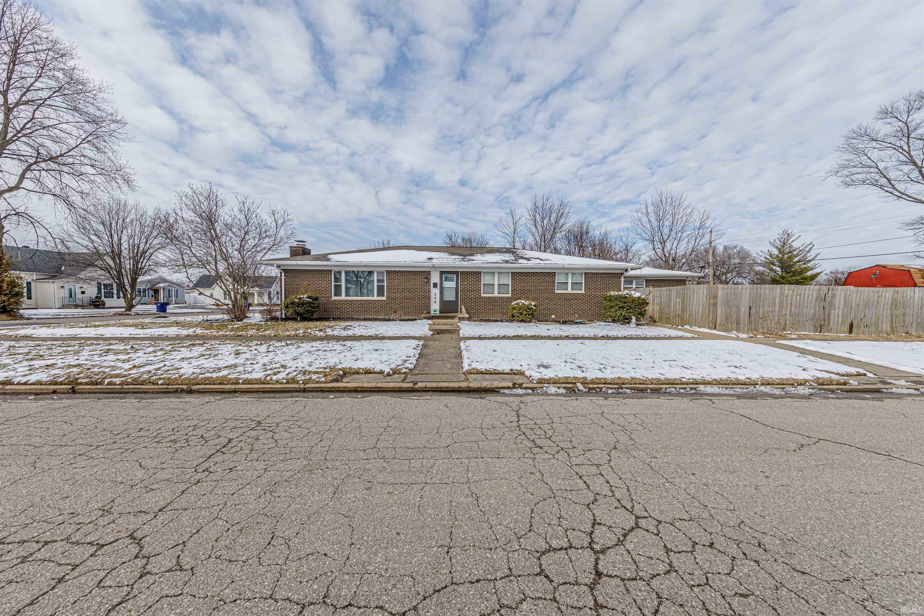 Property Photo:  304 E Indiana Street  IN 47670 