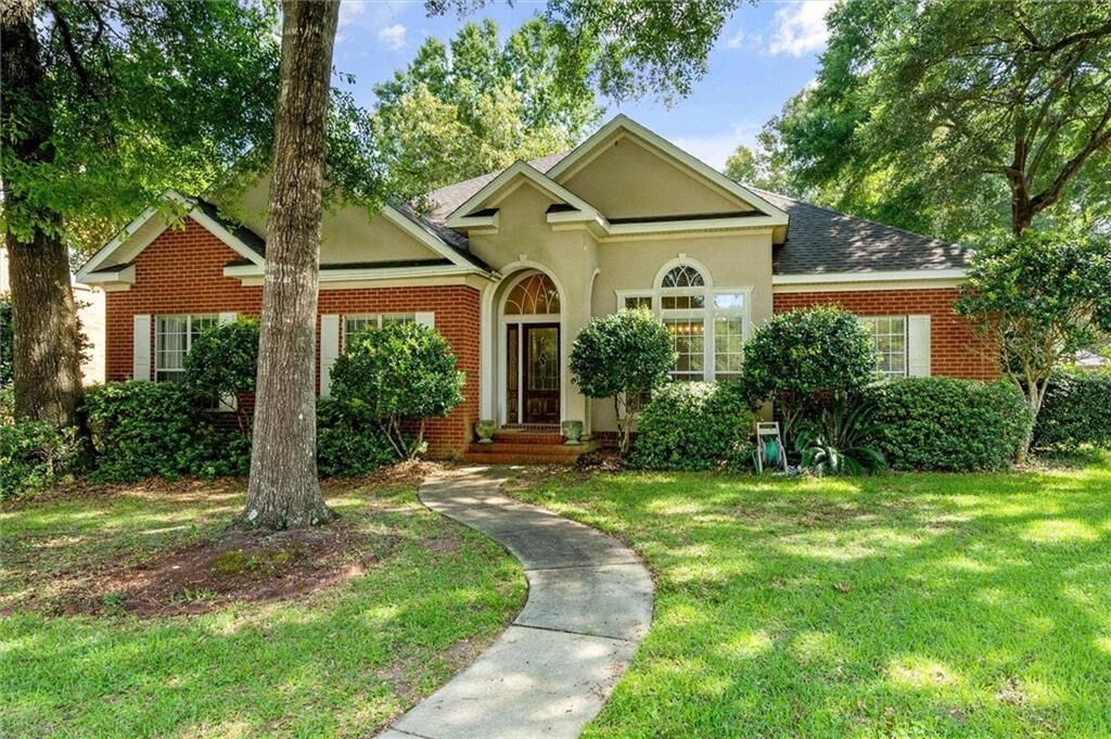 Property Photo: 9740 Aspen Circle AL 36527