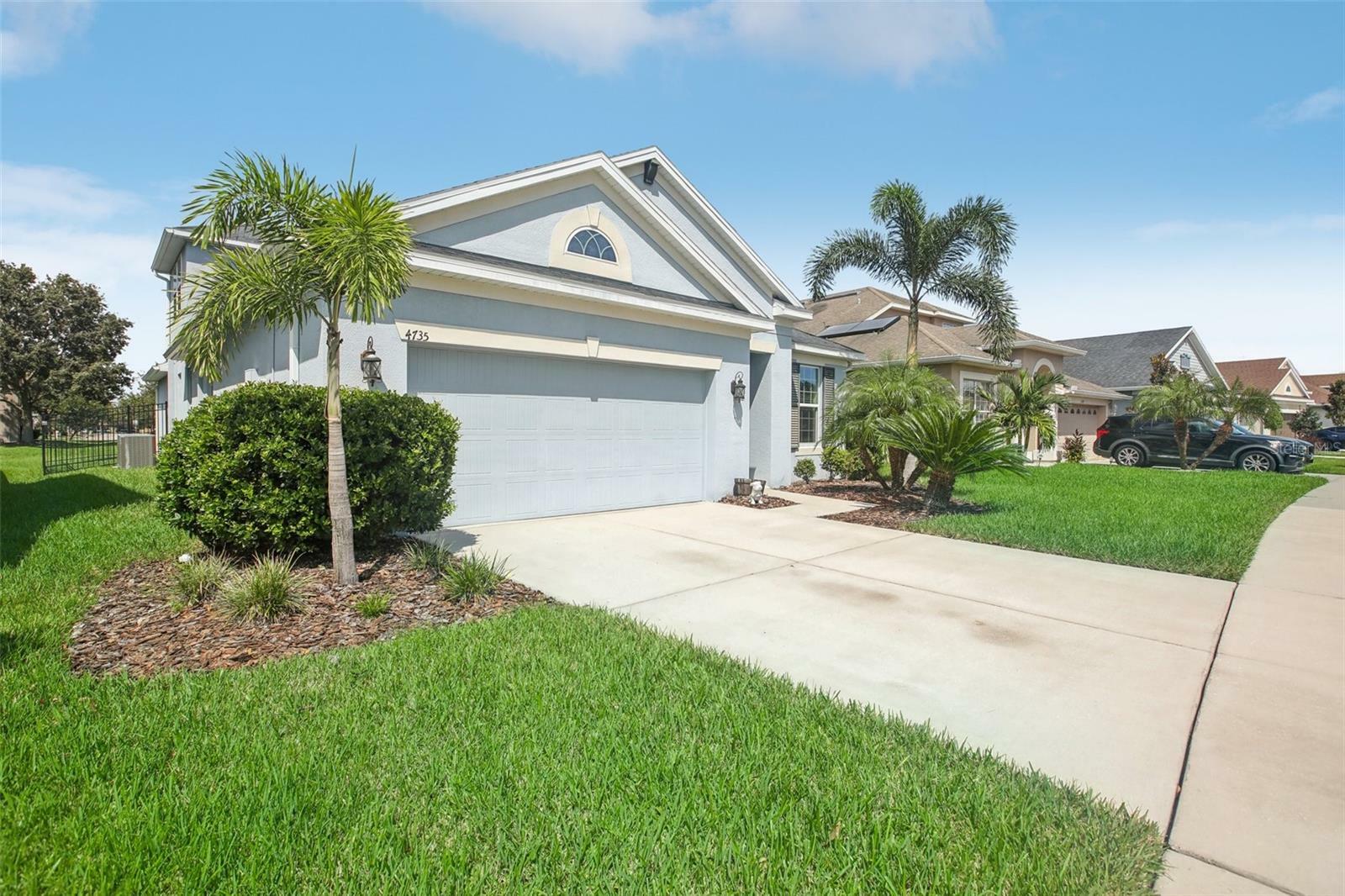 Property Photo:  4735 Rolling Green Drive  FL 33543 