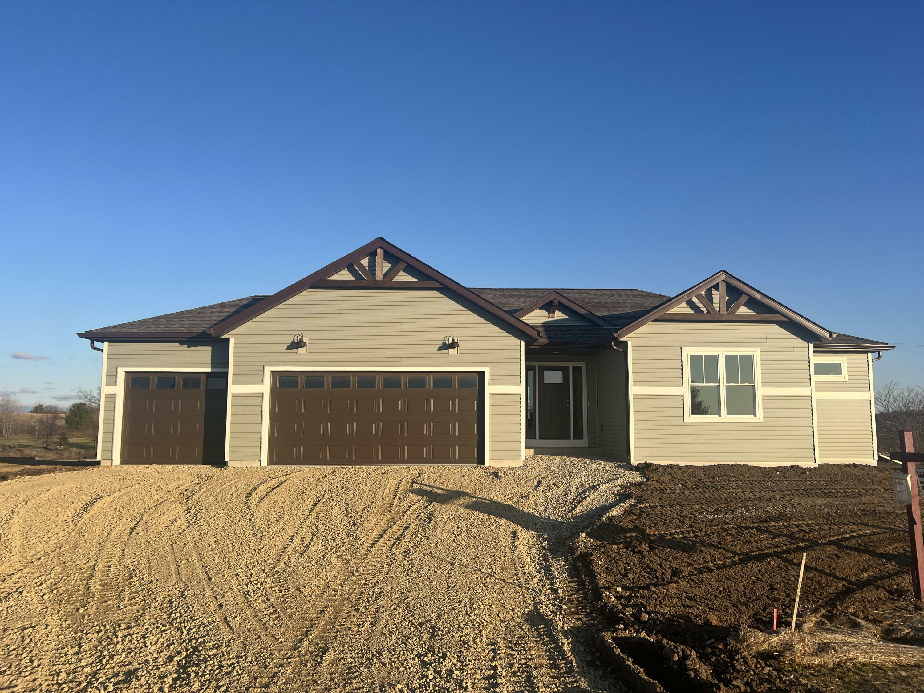 Property Photo: 754 Golf Dr WI 53549