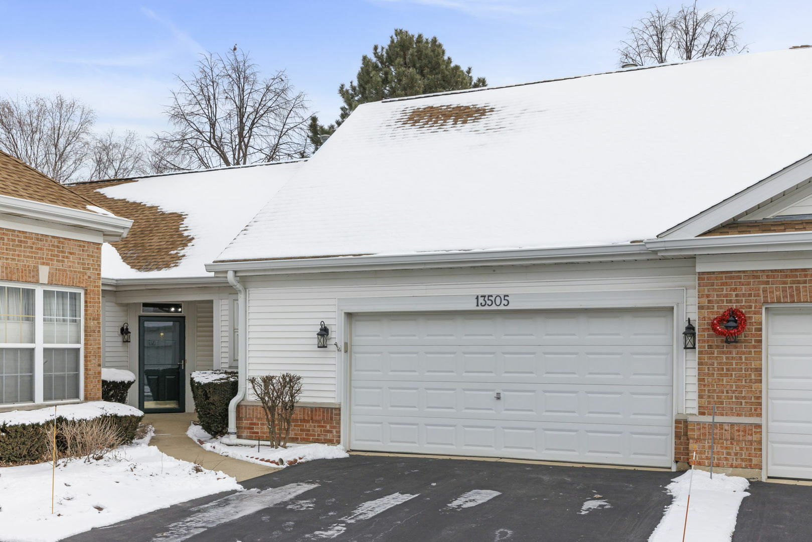 Property Photo:  13505 S Butternut Court  IL 60544 