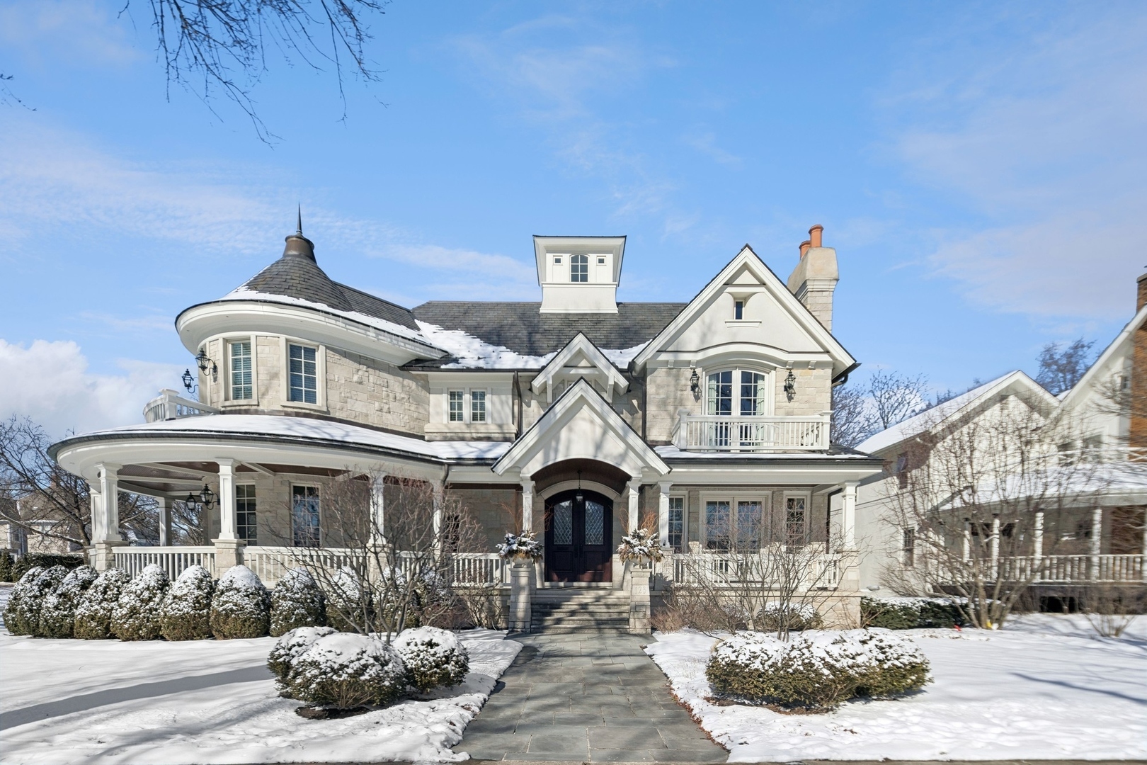 Property Photo: 123 W Hickory Street IL 60521