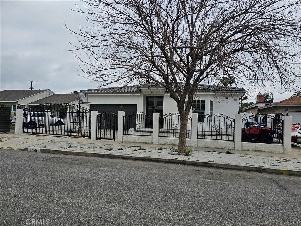 Property Photo: 17540 Baltar Street CA 91325