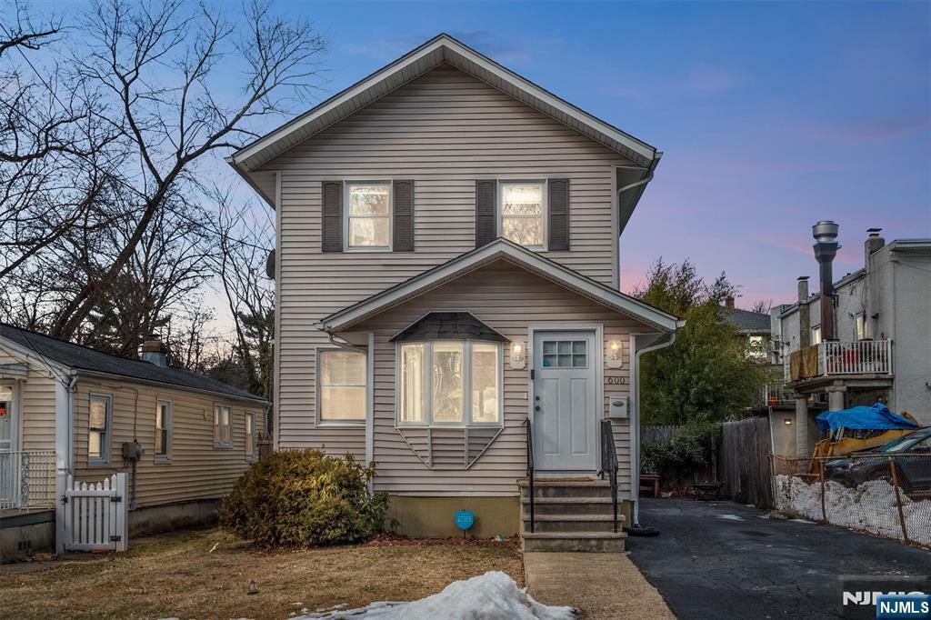 Property Photo:  600 Harvard Street  NJ 07646 