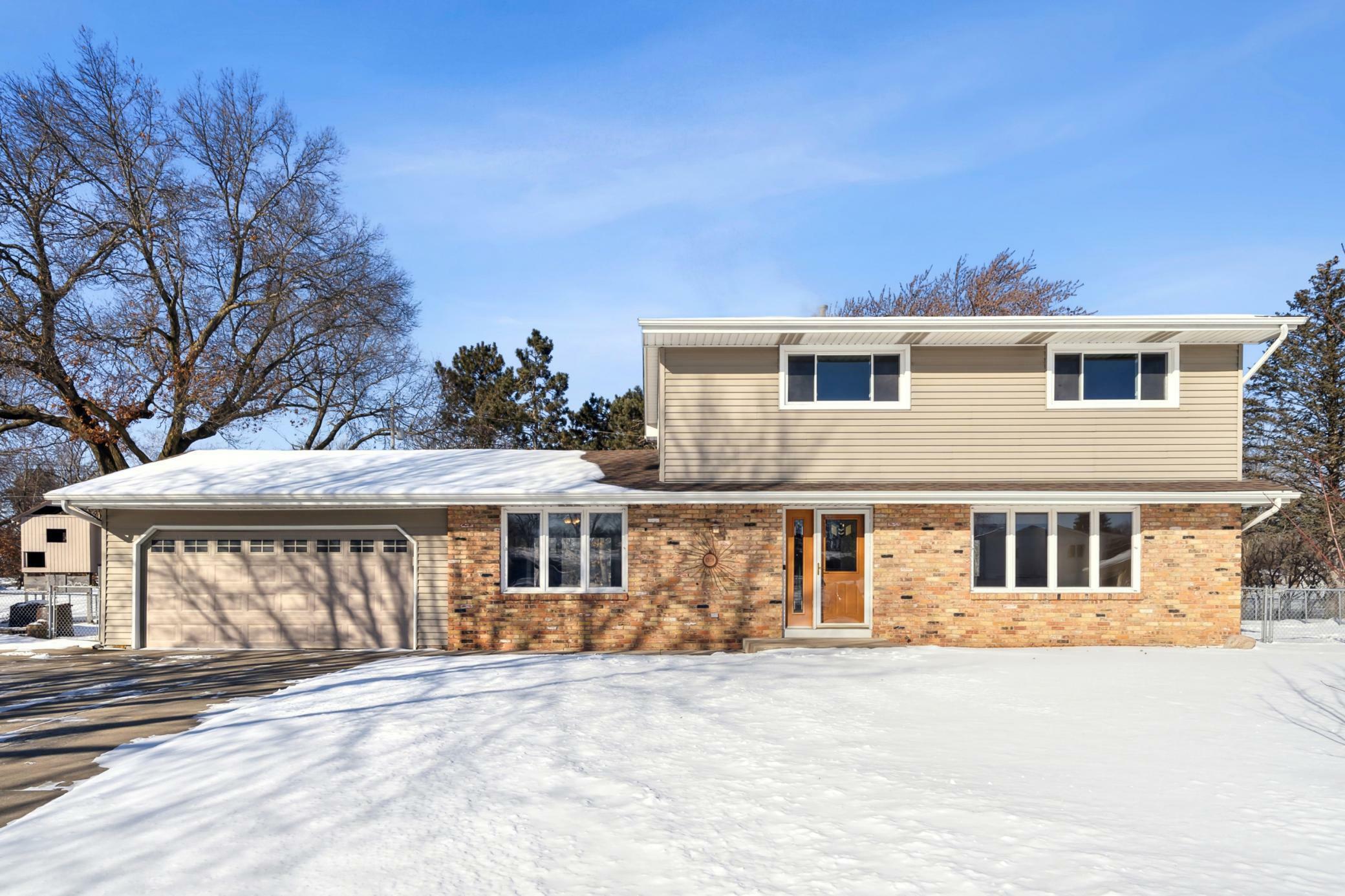 1308 Woodhill Circle  Woodbury MN 55125 photo