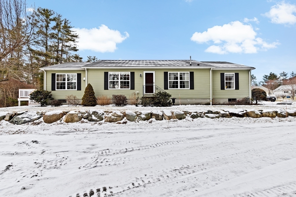 Property Photo: 25 Hemlock Dr 25 MA 02333