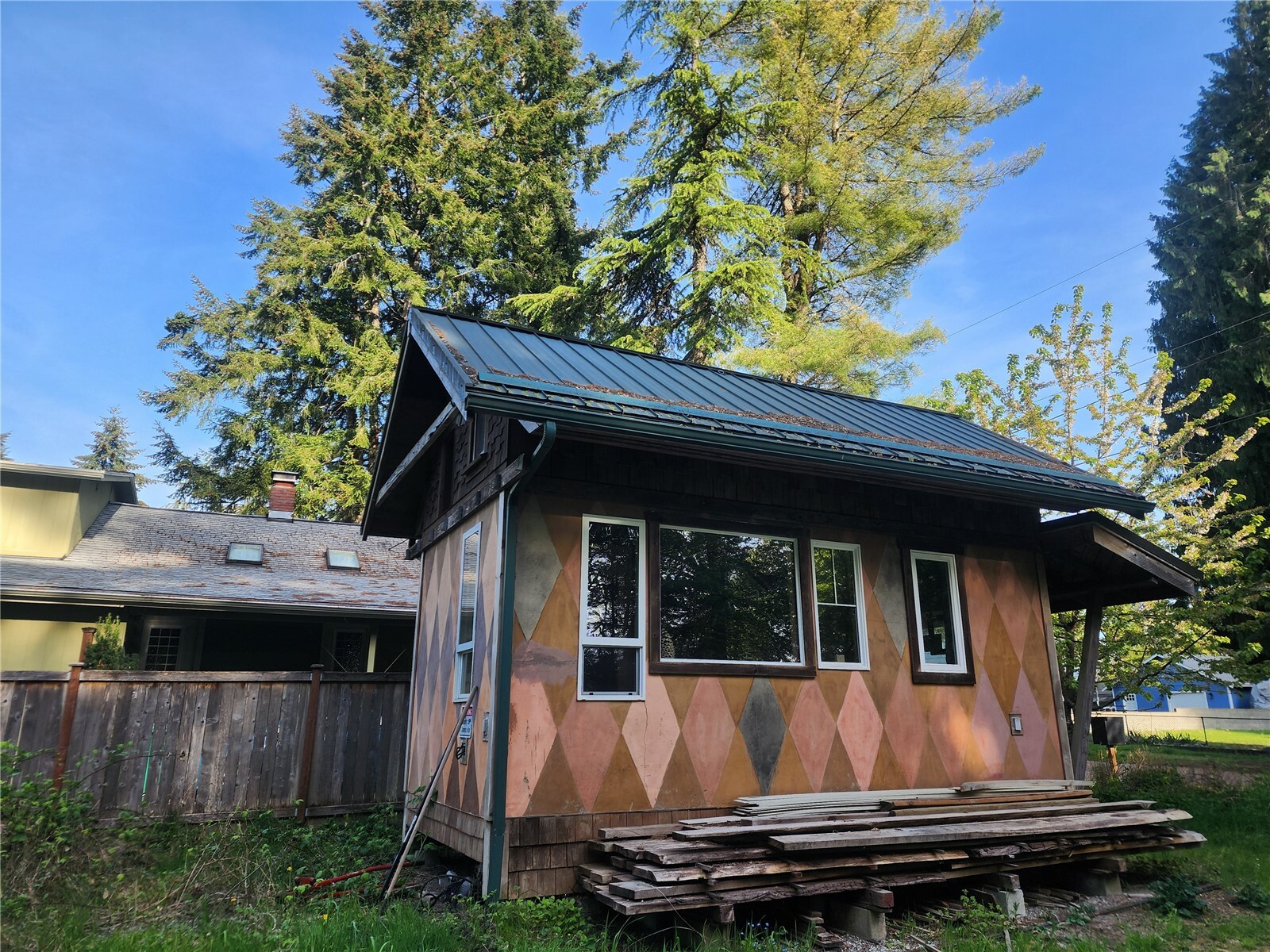 Property Photo: 1720 Dickinson Avenue WA 98502