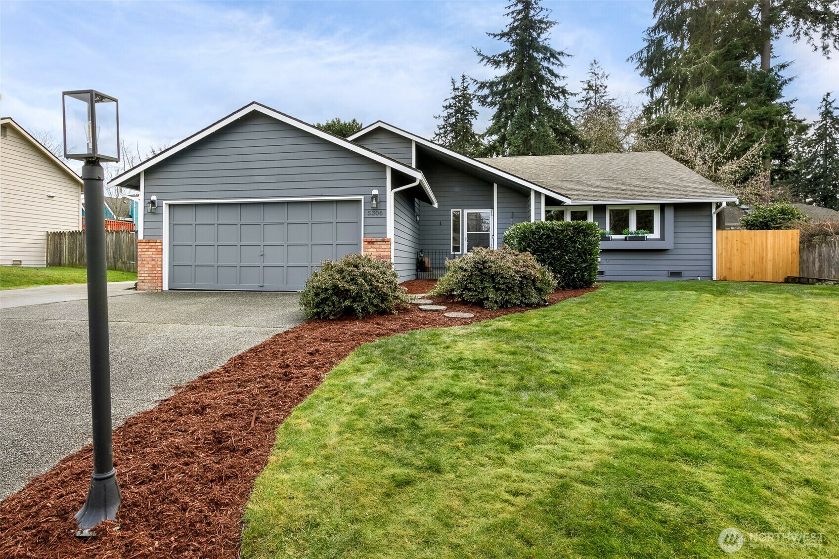 5306  169th Place SW  Lynnwood WA 98037 photo