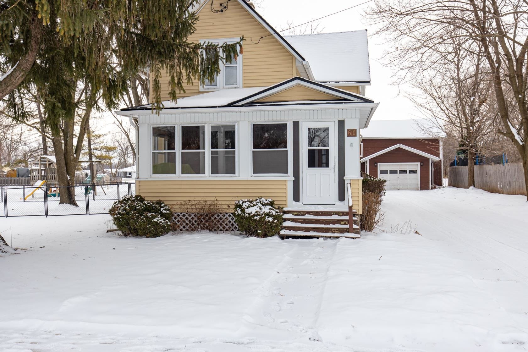 610 E Larrabee Street  Omro WI 54963 photo