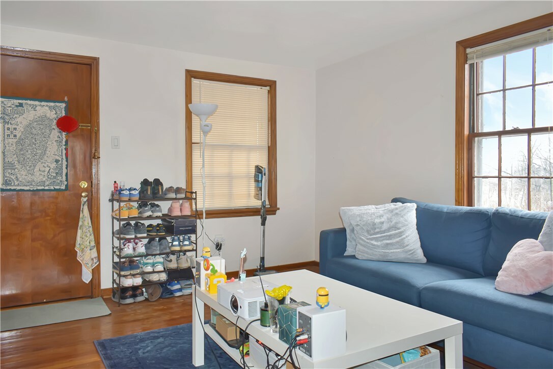 Property Photo:  99 Convent Ave 1  PA 15209 