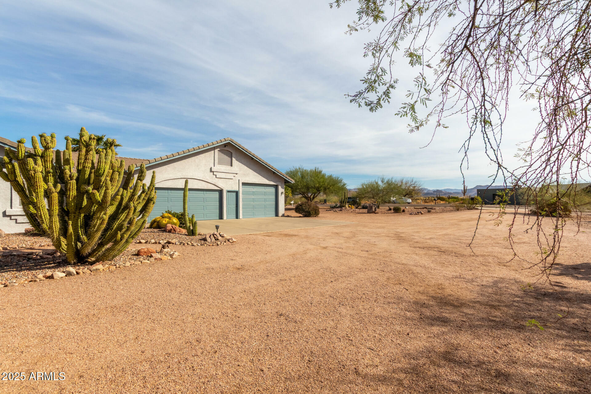 Property Photo: 6404 S Lazy Lane AZ 85118