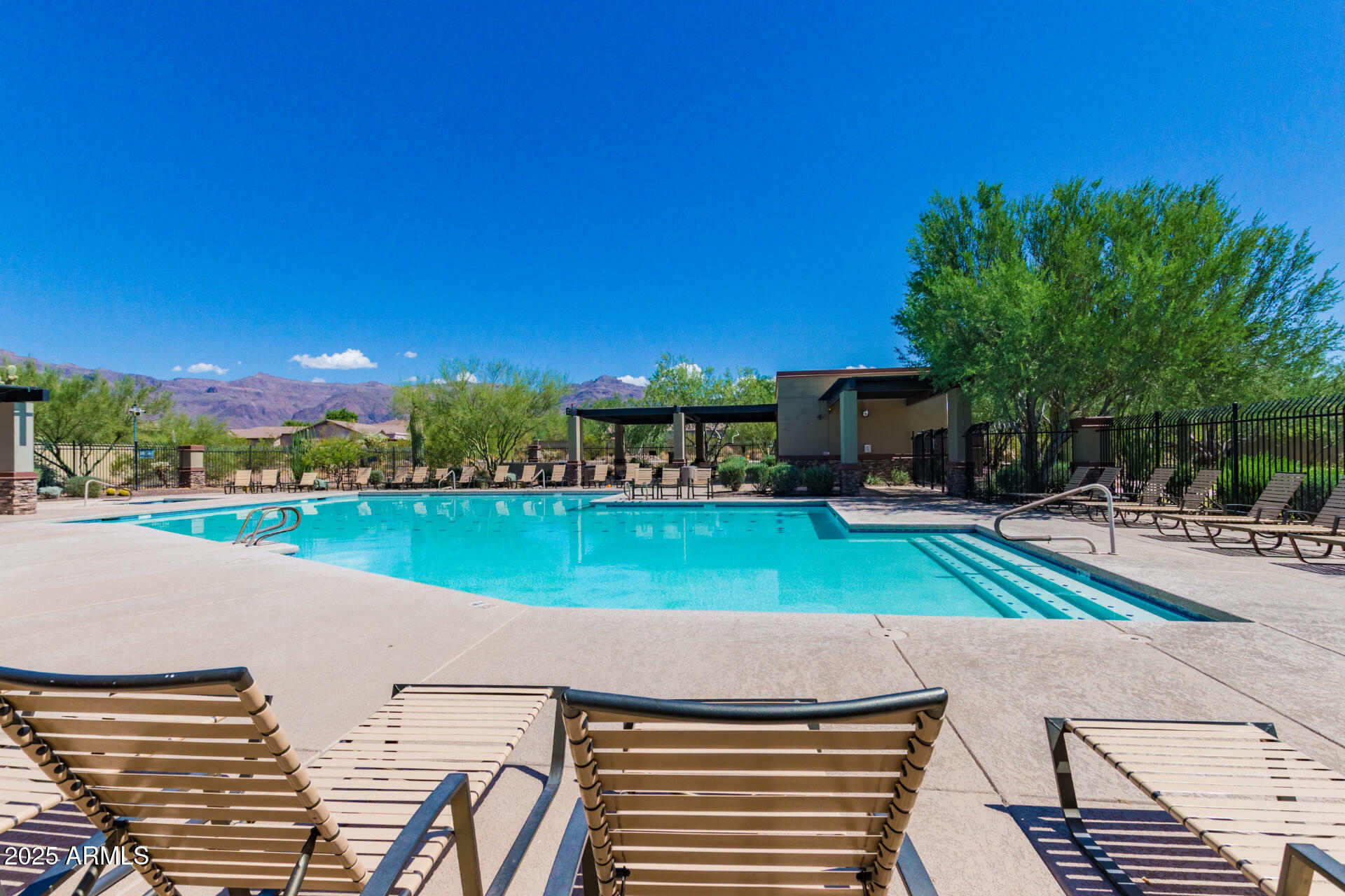 Property Photo: 6965 E Hacienda La Noria Lane AZ 85118