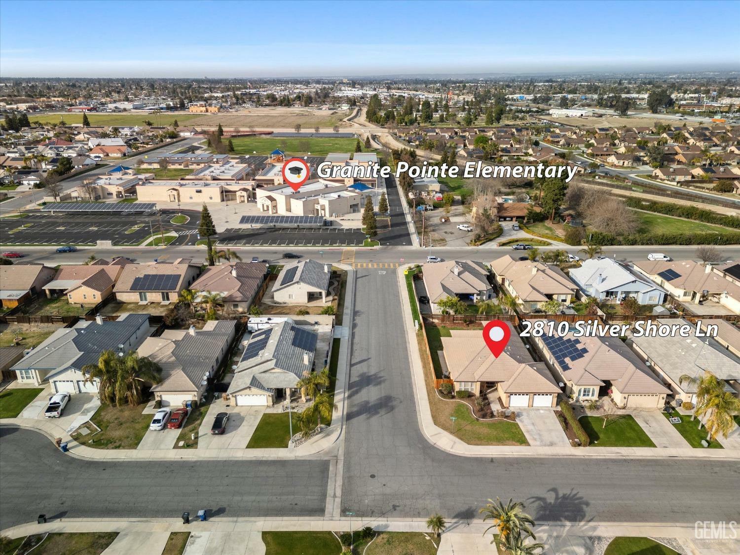 Property Photo:  2810 Silver Shore Lane  CA 93313 