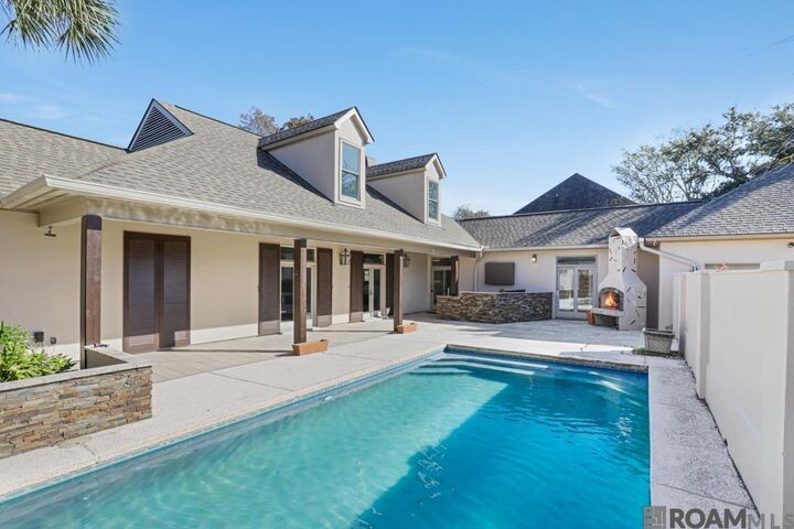Property Photo: 19523 Arcadian Shores Ave LA 70809