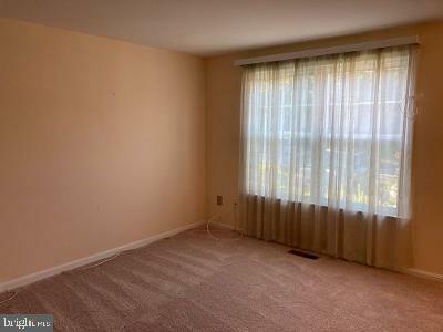 Property Photo:  6624 Briarleigh Way  VA 22315 