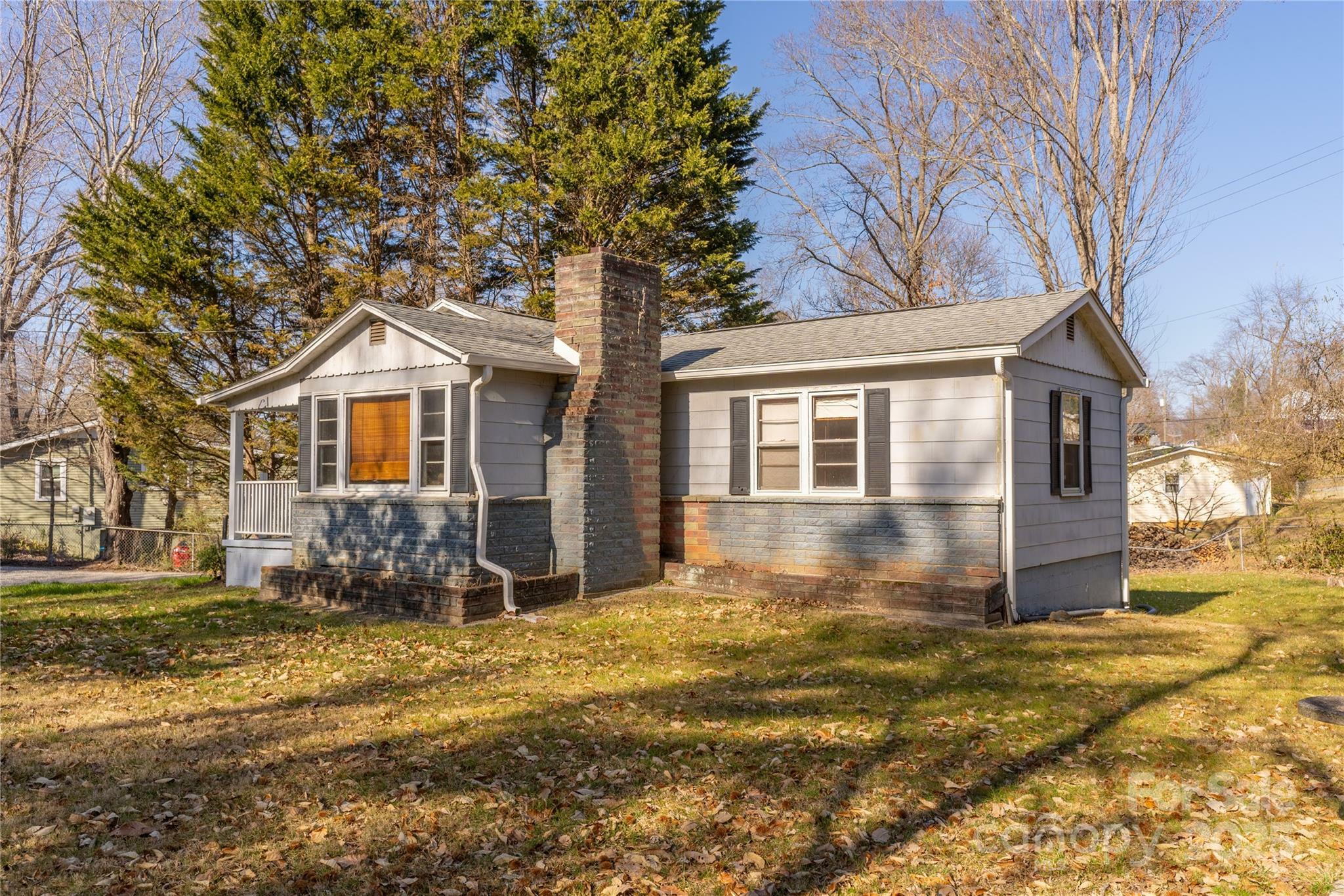 Property Photo:  304 School Road E  NC 28803 