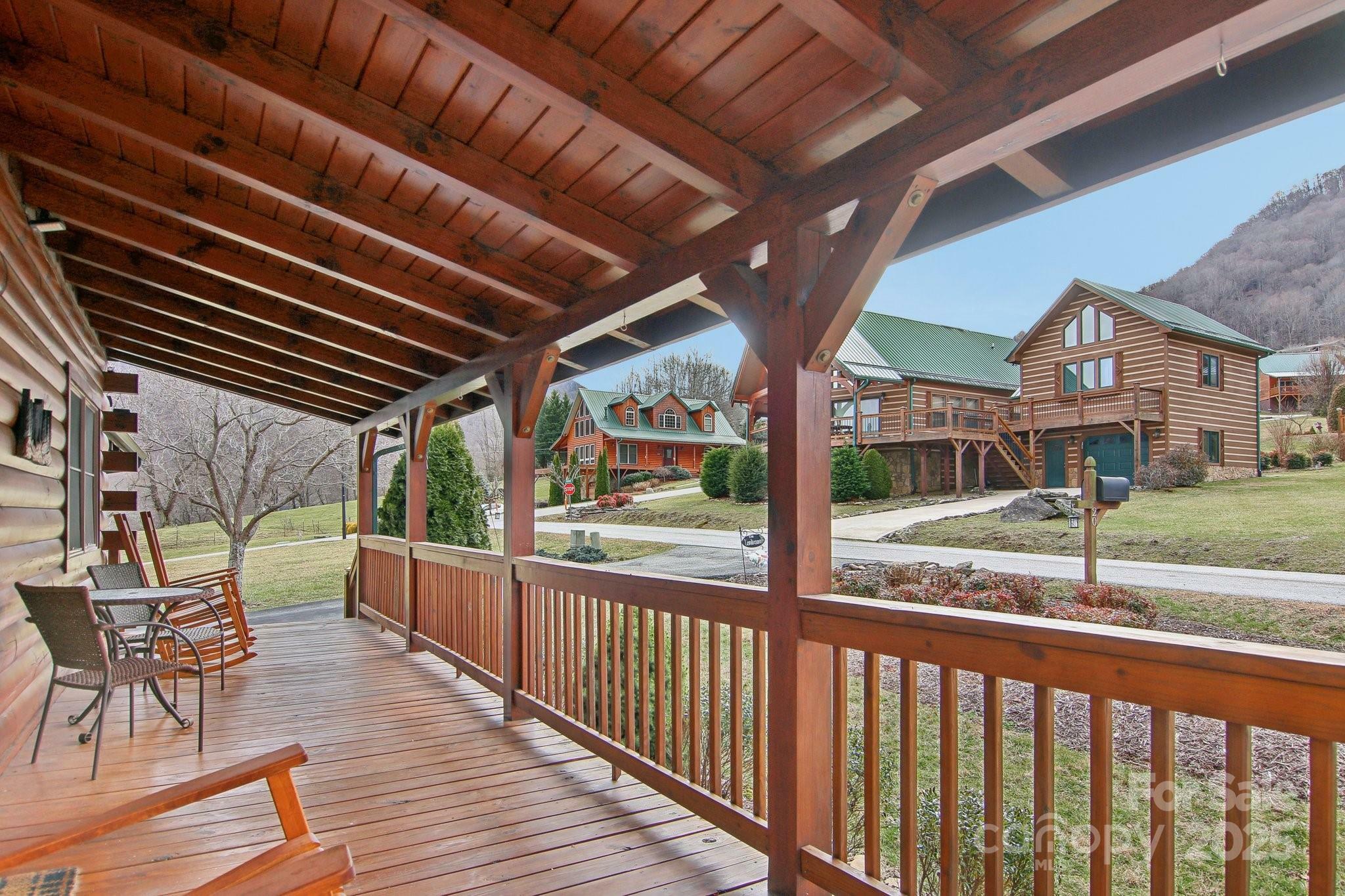 Property Photo: 20 Contentment Place NC 28751