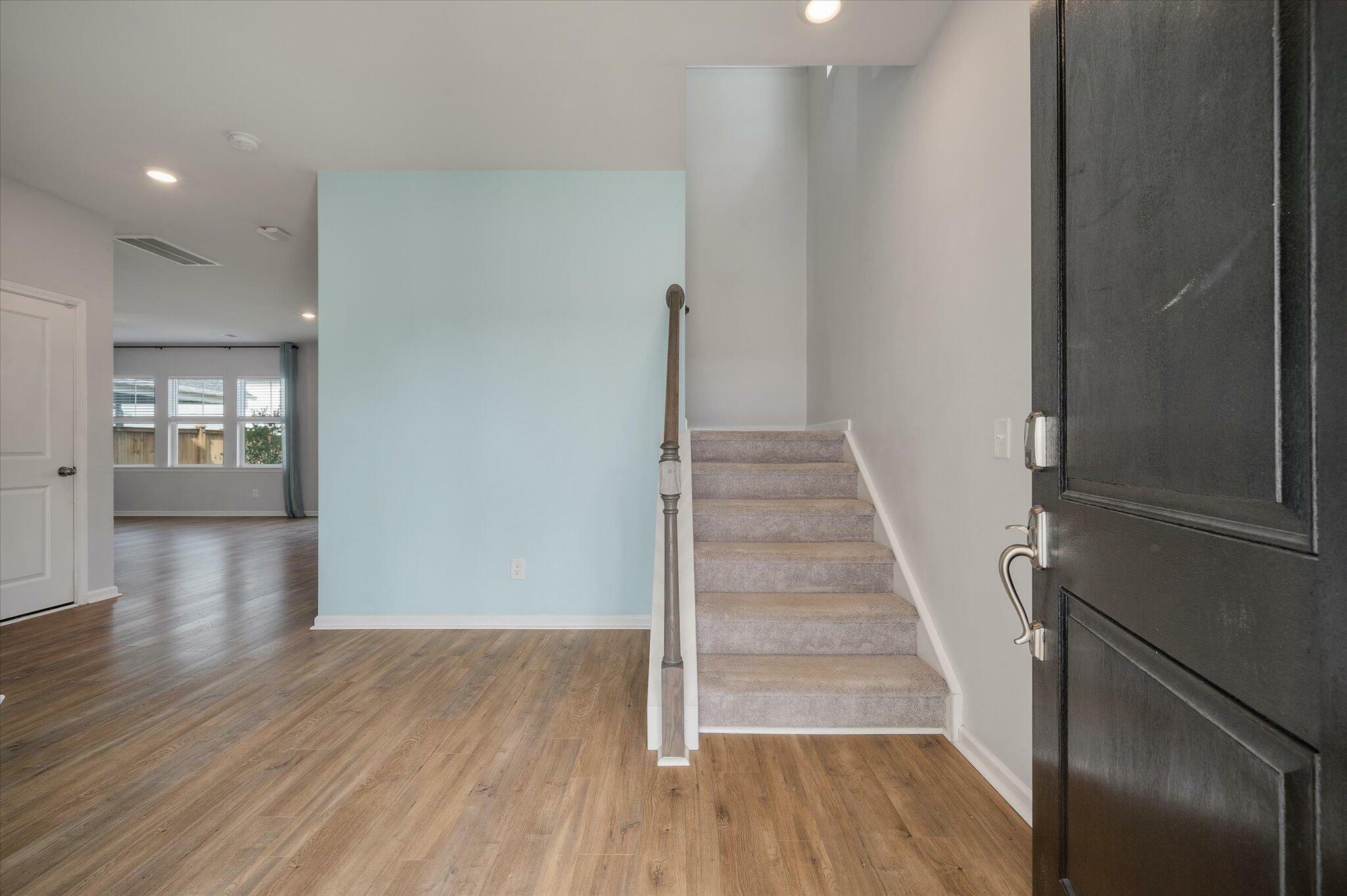Property Photo: 208 Evergreen Avenue SC 29485