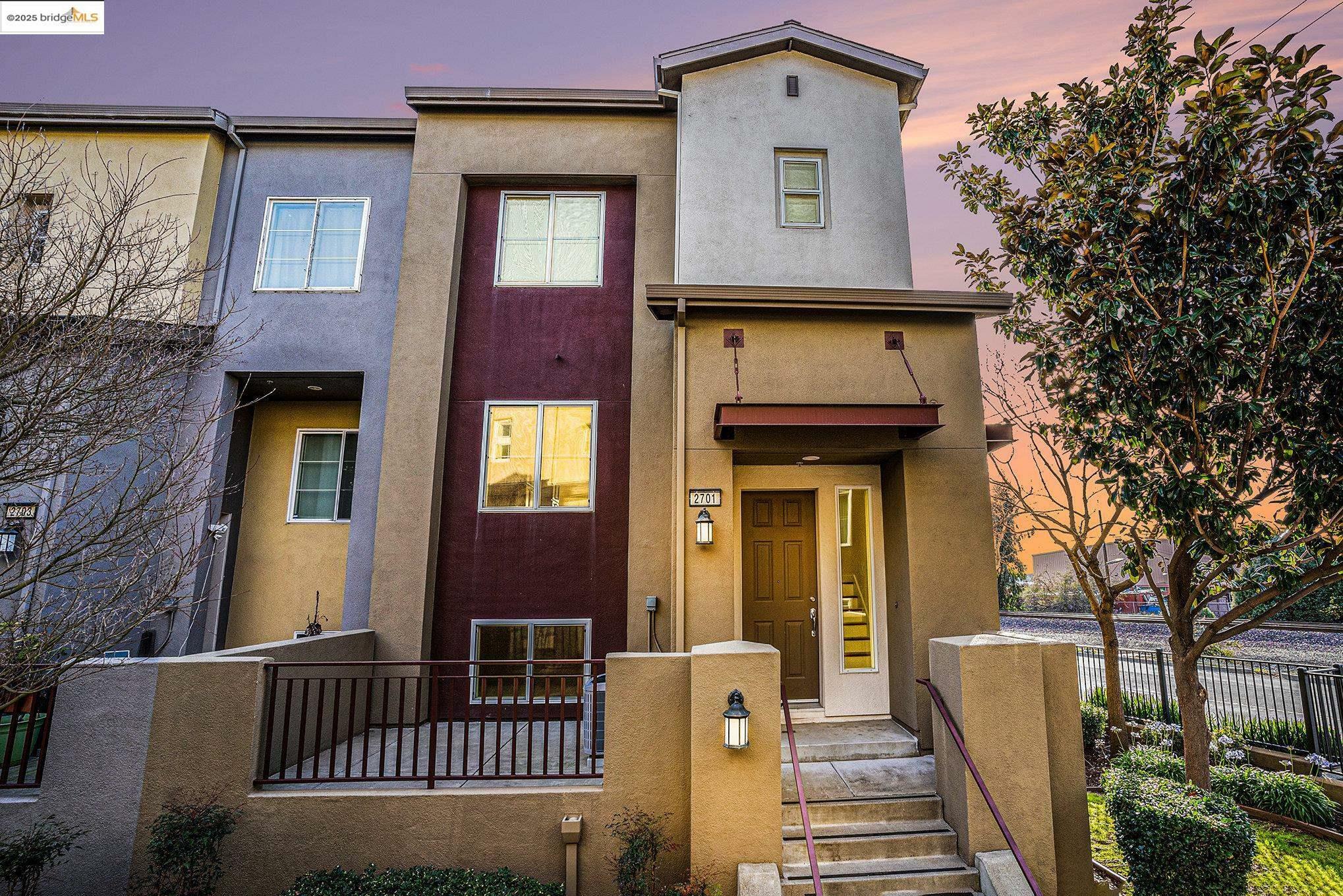 Property Photo:  2701 Holly St  CA 94806 