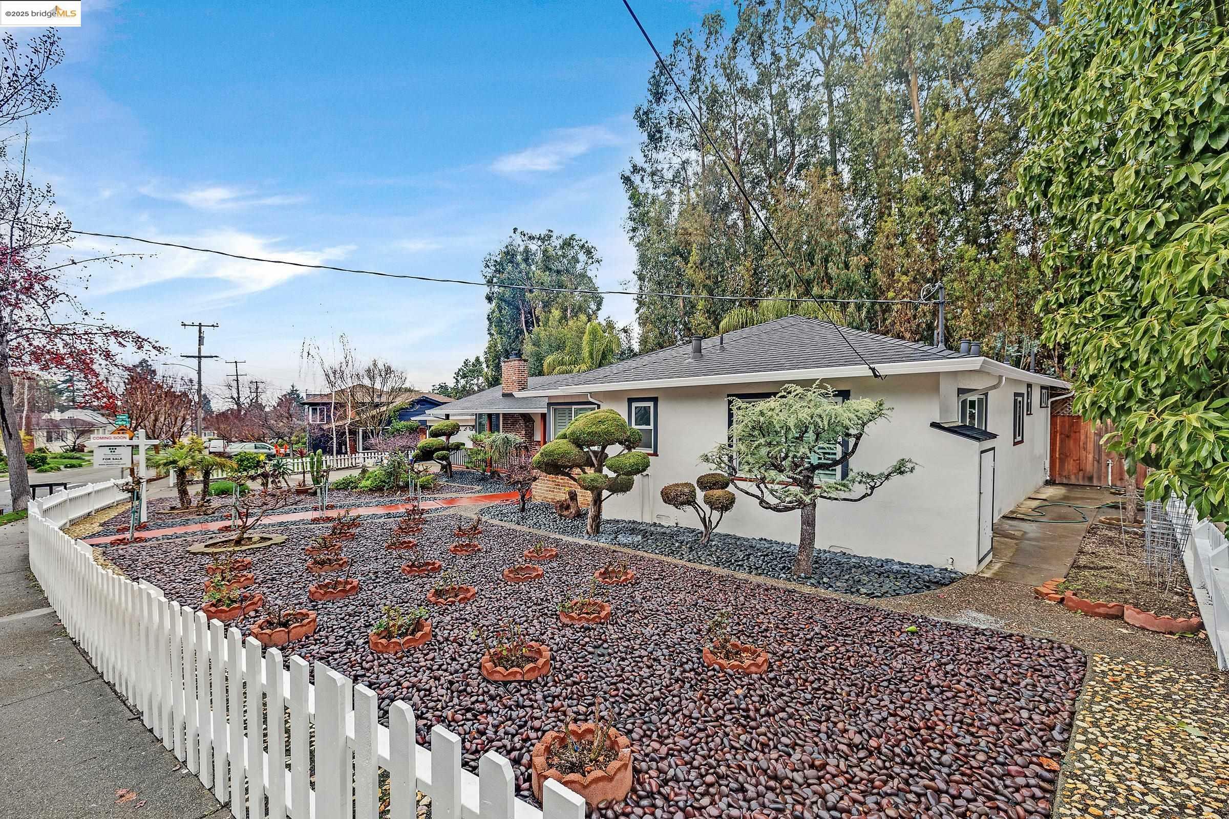 Property Photo:  3911 Norton Ave  CA 94602 