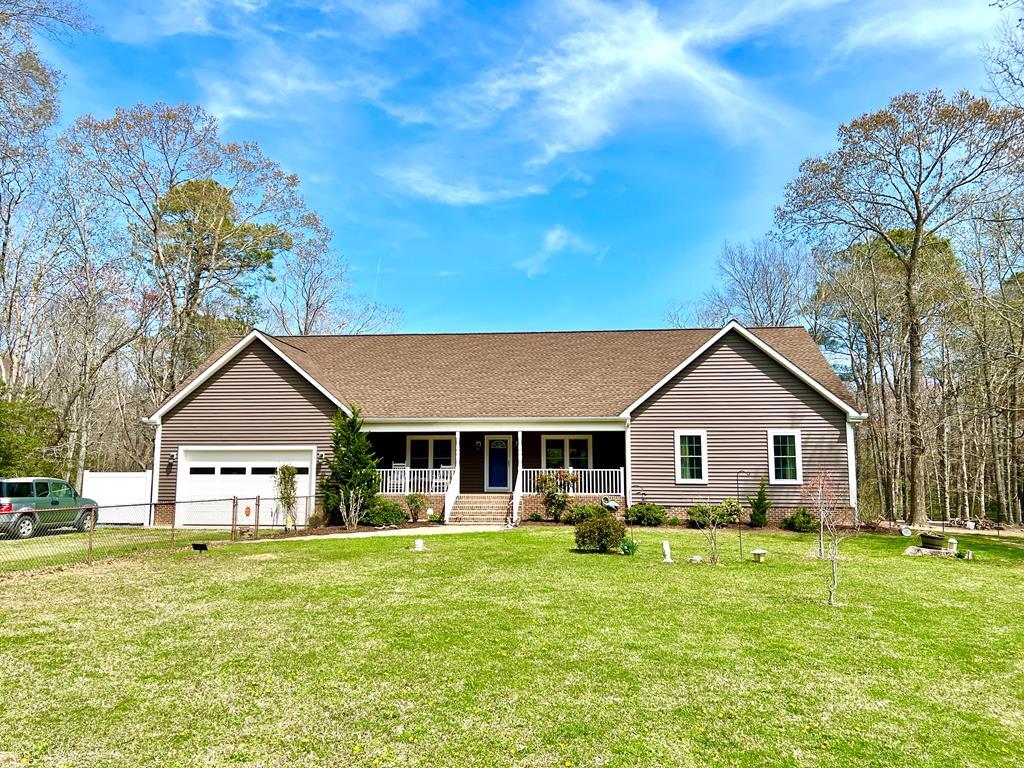 Property Photo: 17481 Mitchell Ln VA 23421