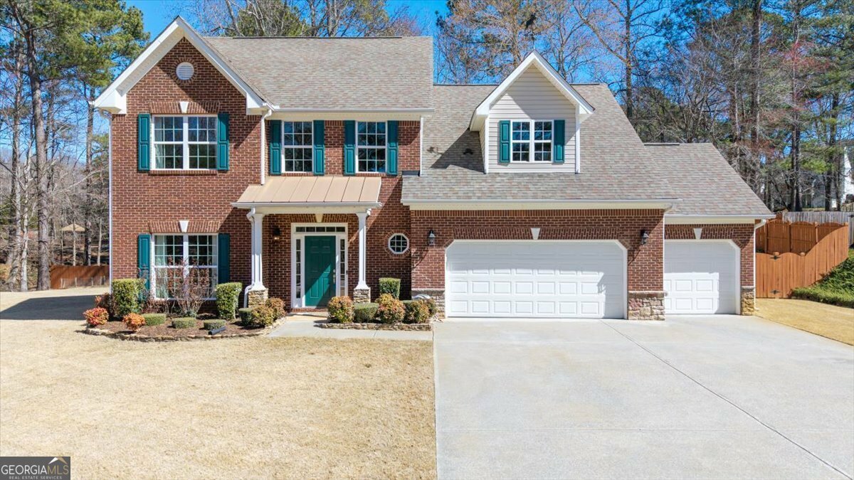 Property Photo: 1105 Fountain Head Lane GA 30043