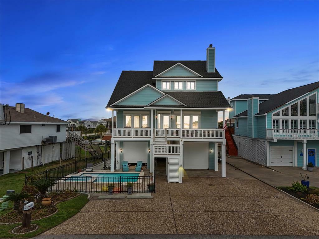 Property Photo: 1250 Oahu Drive TX 77554