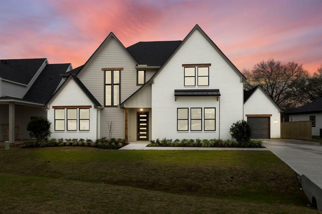 Property Photo: 21814 White Oak View Drive TX 77375