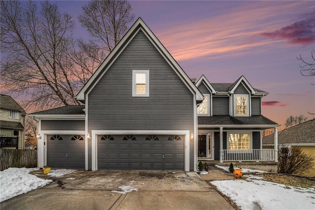 Property Photo: 917 Aspen Drive MO 64089