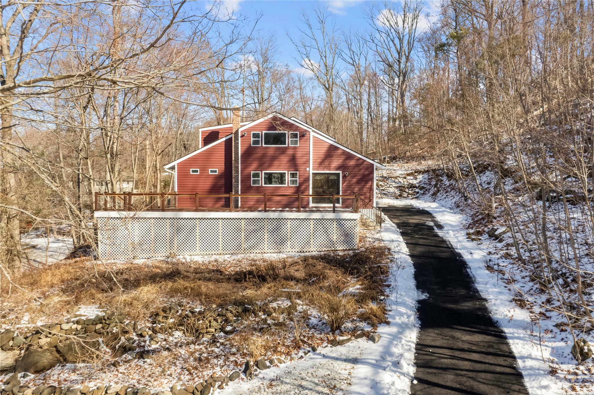 Property Photo:  9 William Puckey Drive  NY 10567 