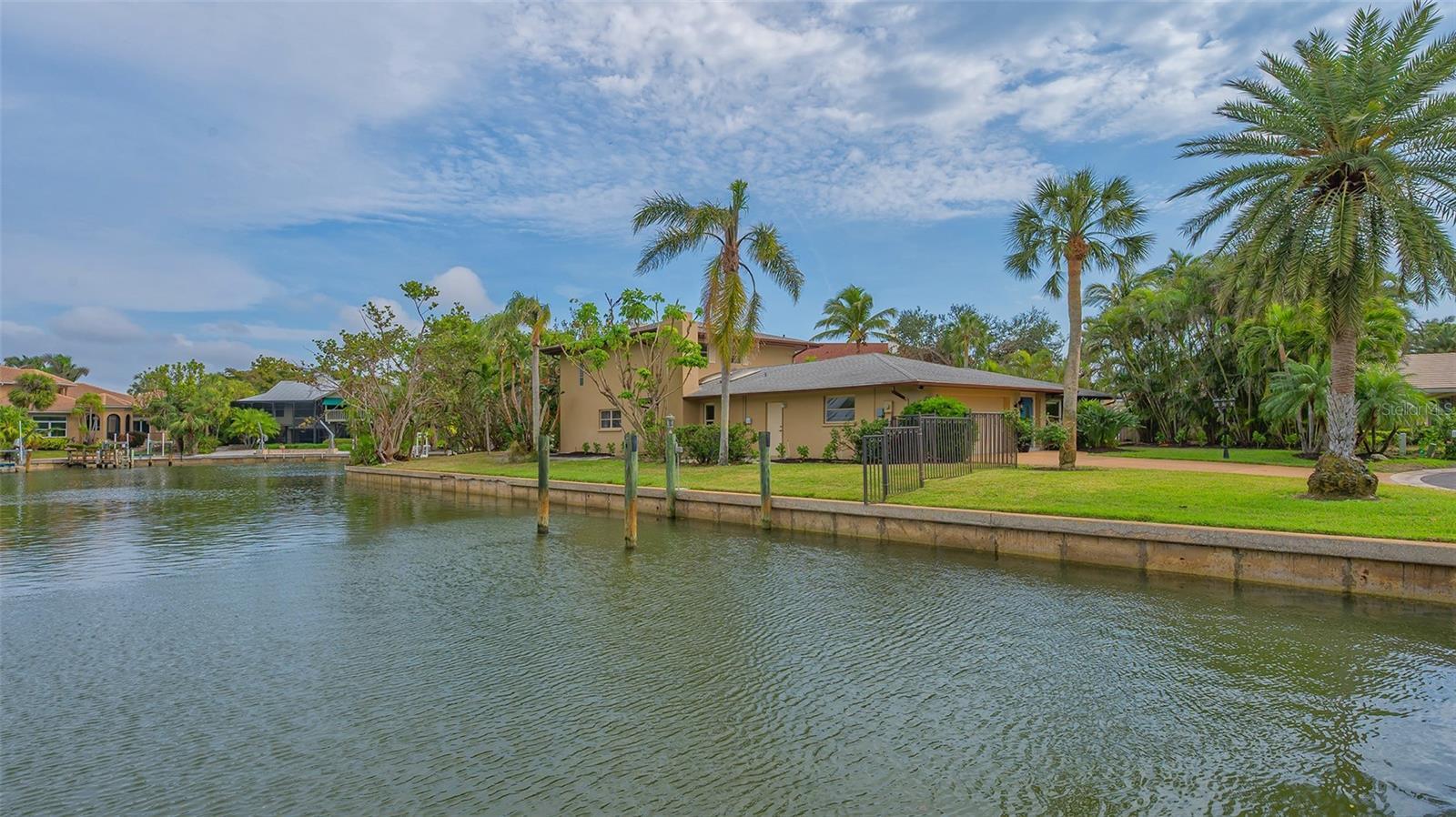 940 Siesta Key Place  Sarasota FL 34242 photo