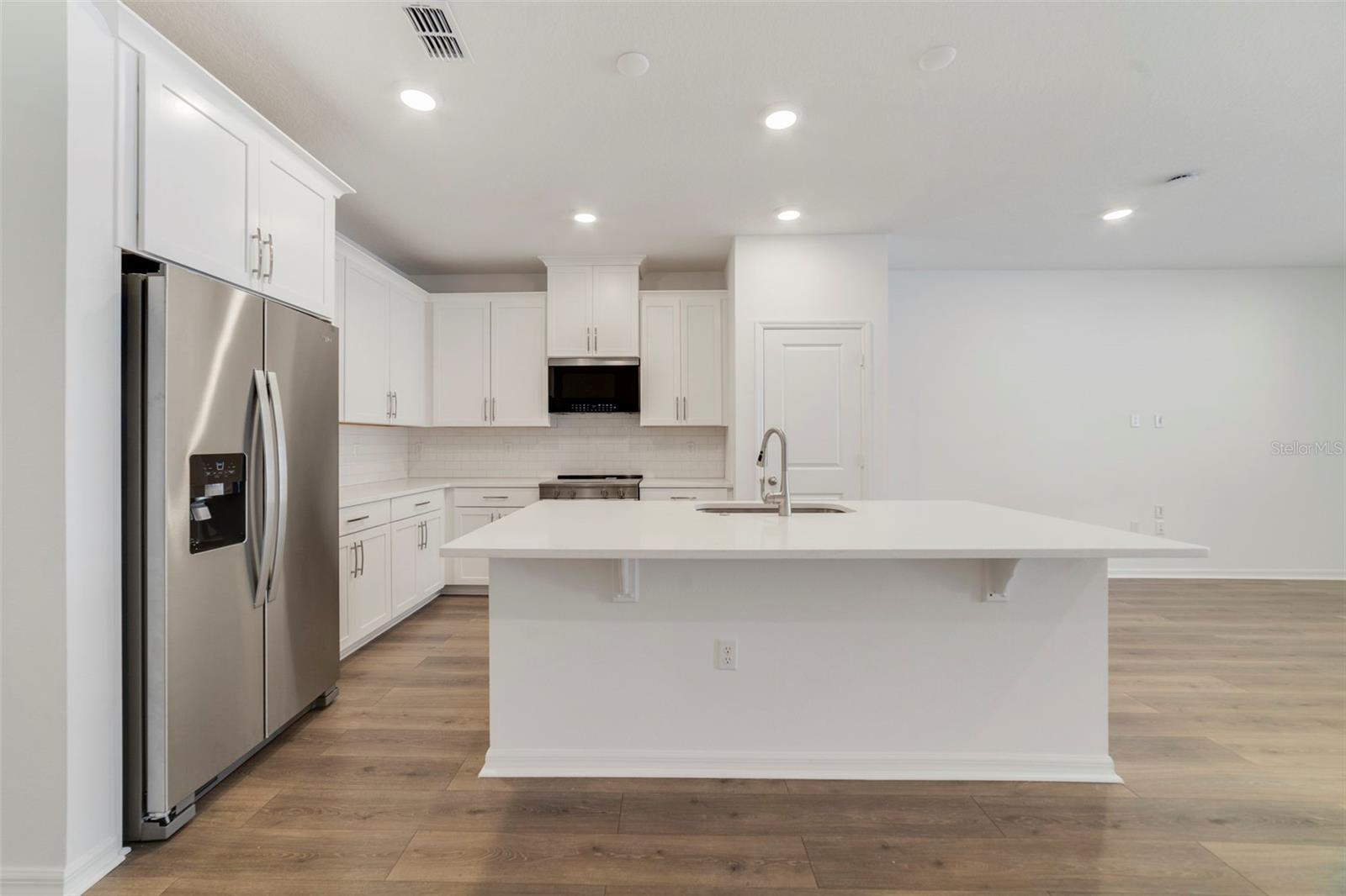 Property Photo: 167 Aulin Avenue FL 32765