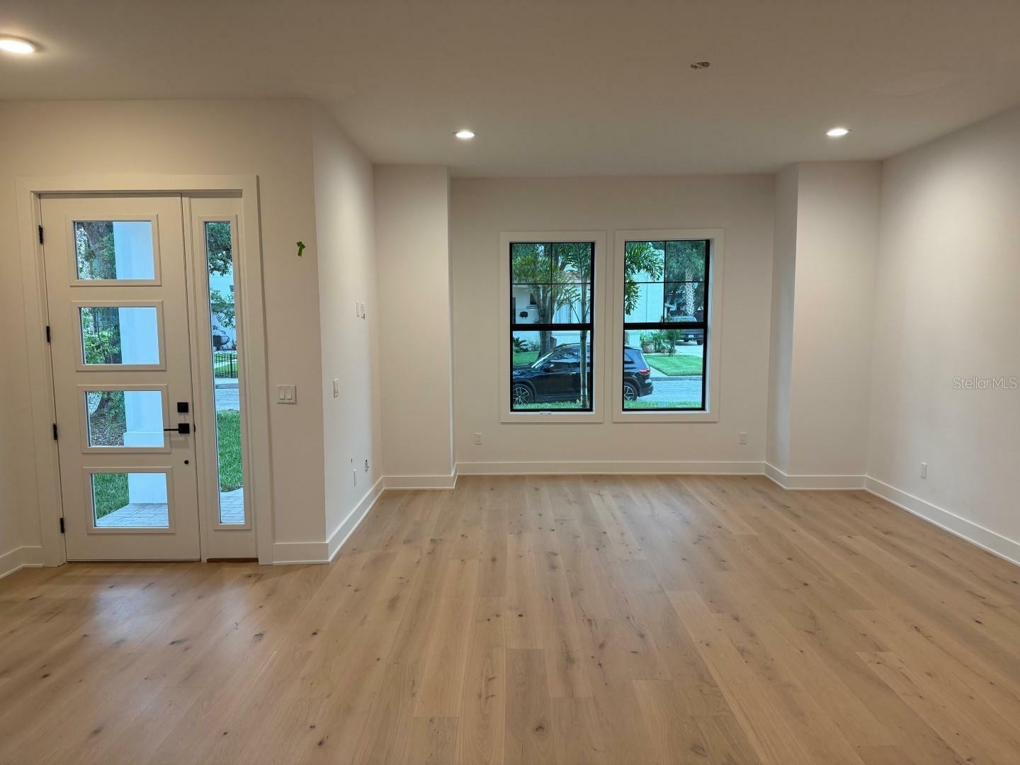 Property Photo: 418 W Frances Avenue 2 FL 33602