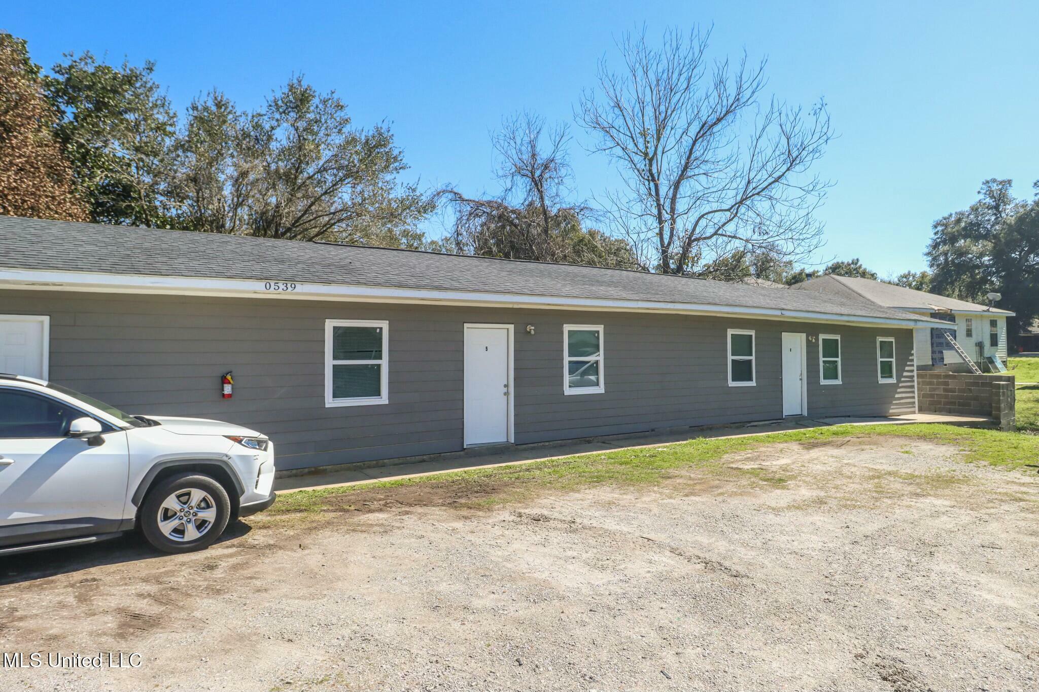 Property Photo:  2520 Hewes Avenue  MS 39507 