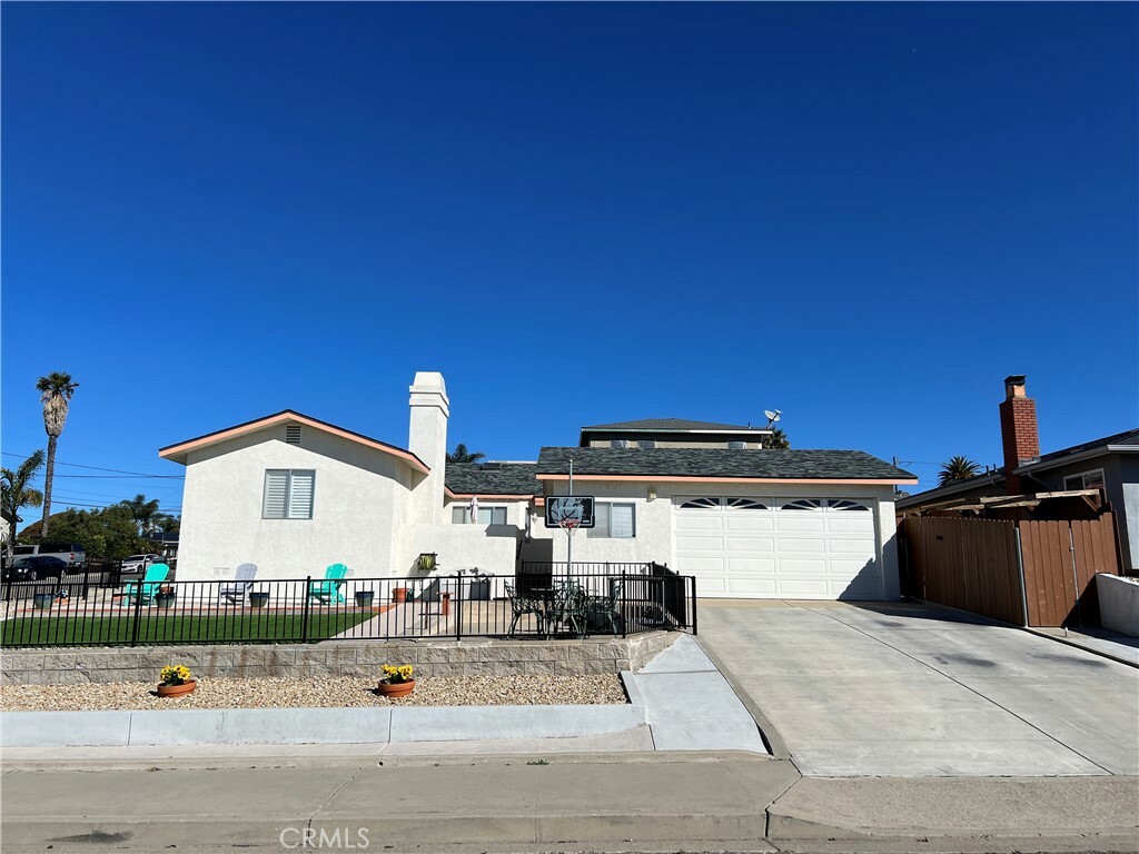 Property Photo:  320 N 7th Street  CA 93433 