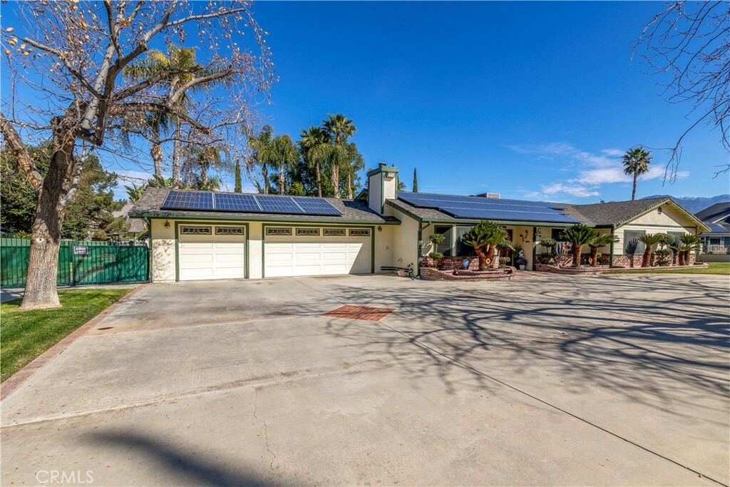 Property Photo:  4184 Shamrock Way  CA 92544 