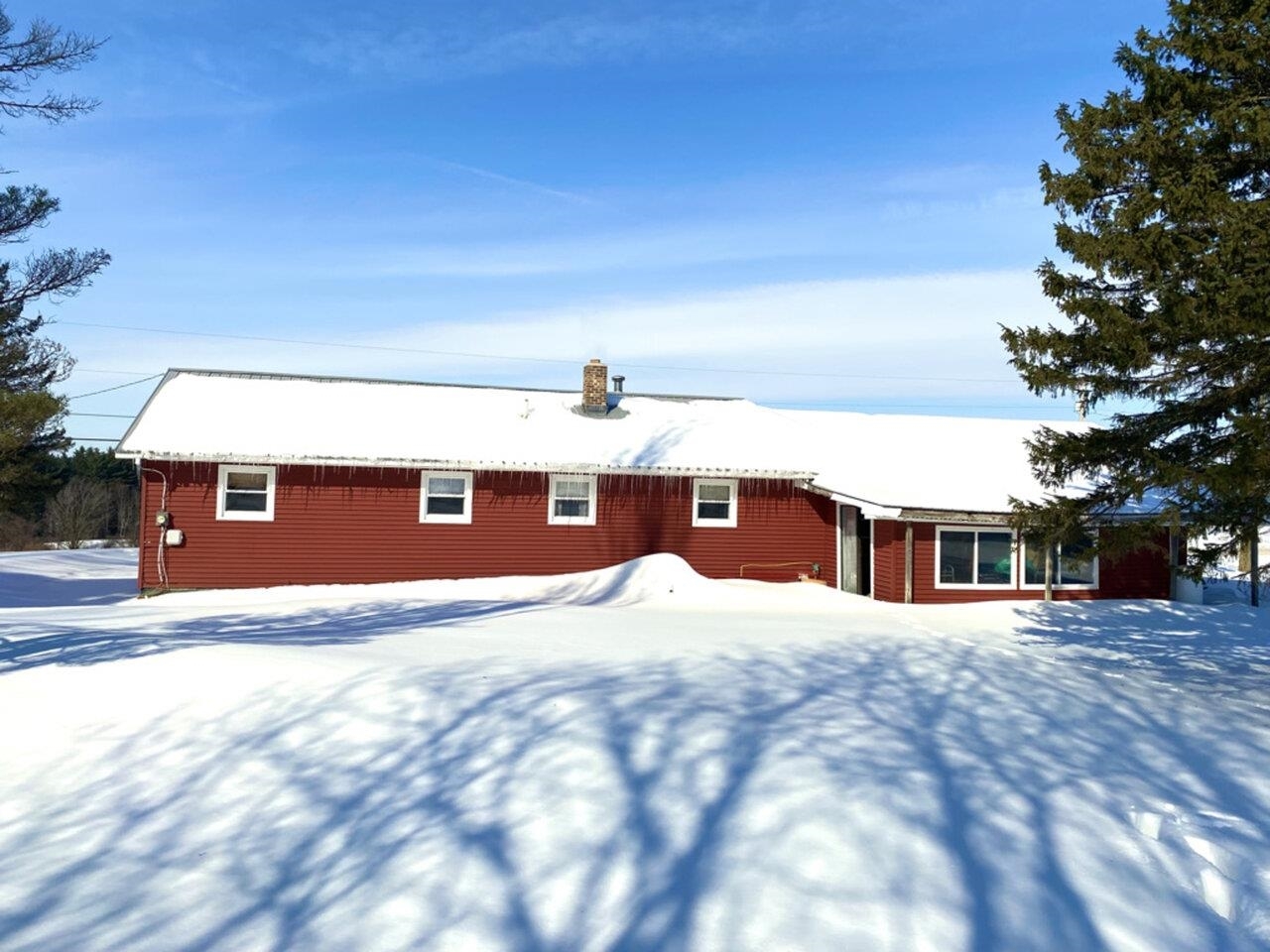 Property Photo:  242 East Sheldon Road  VT 05450-9759 