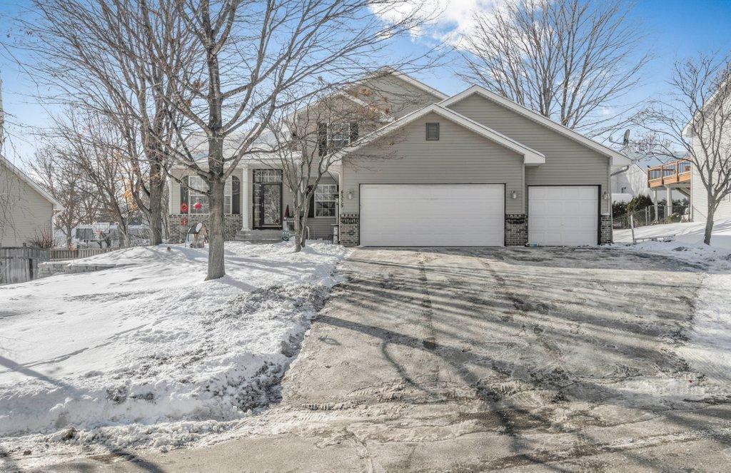 Property Photo:  4375 Mayrose Avenue NE  MN 55376 