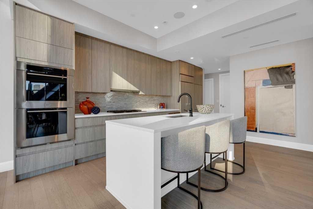 Property Photo: 140 Shawmut Avenue 5A MA 02118